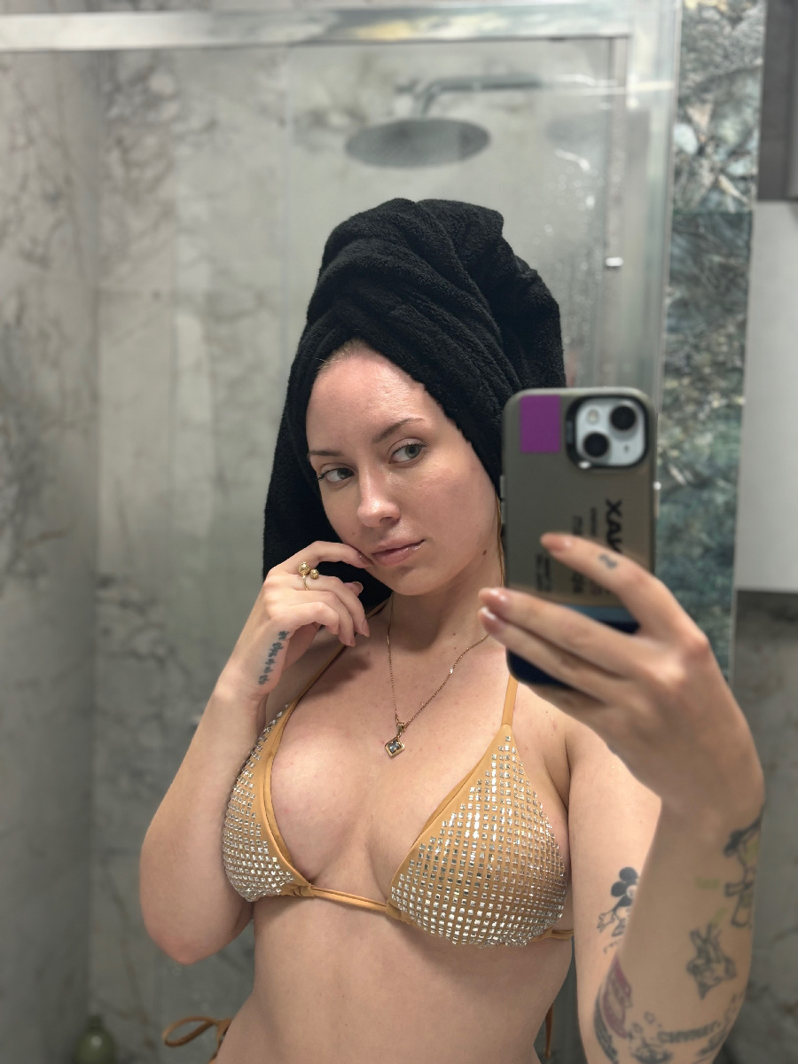 Nude girl KateV in Zhuhai