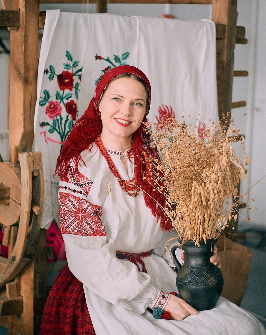 Women in Slavic costumes in Zhuhai